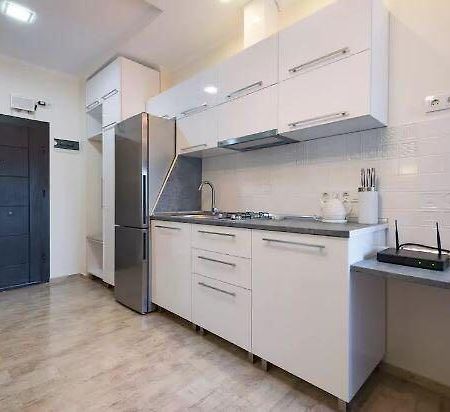 Yalcin Star Residence Diana'S Flat Batumi Bagian luar foto